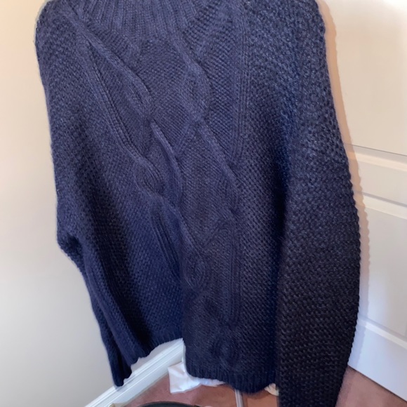 Gap Mock Neck Sweater - Picture 2 of 8